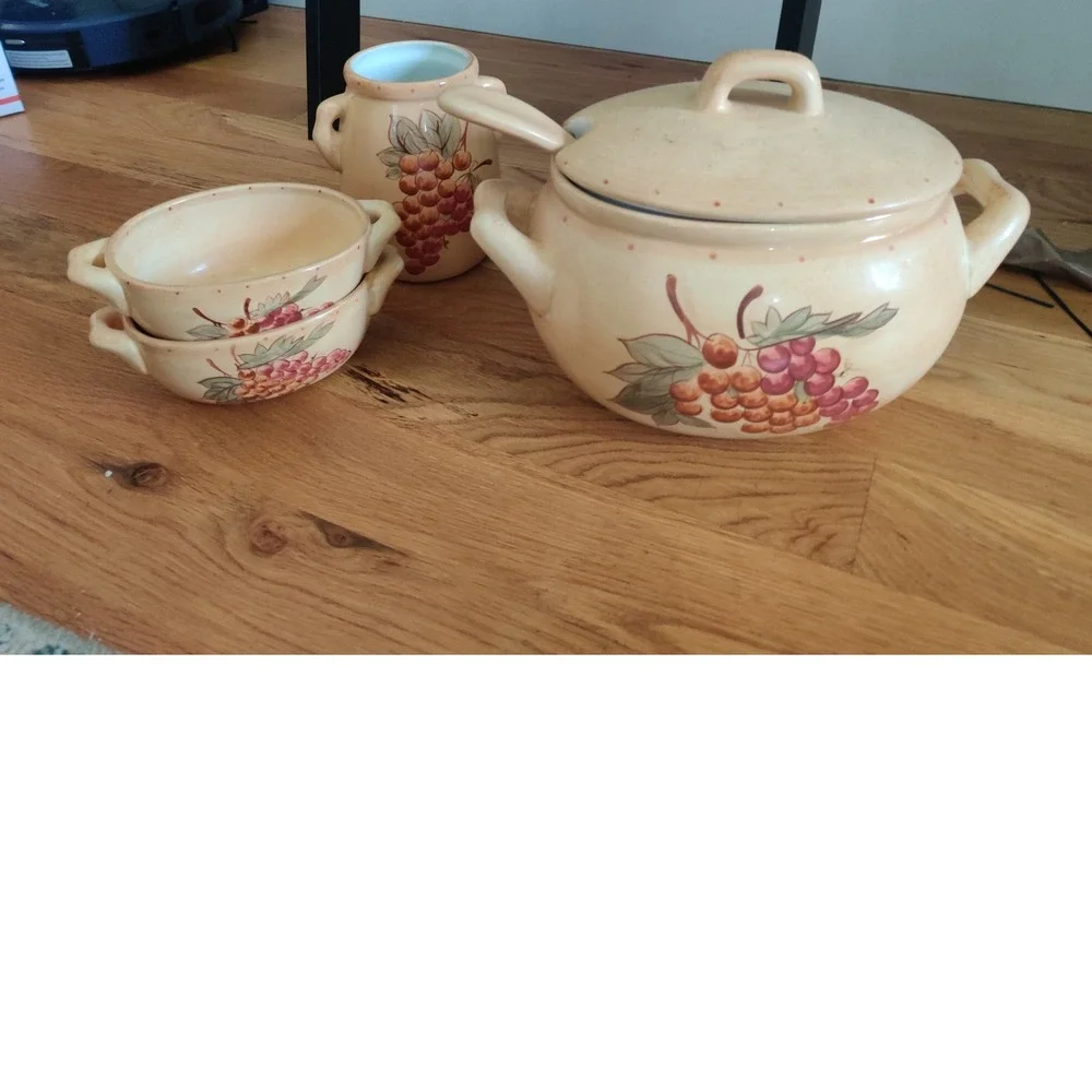 Tuscan Ceramic Soup Tureen Set 6pc Grapes Hand Painted Mustard Vintage China